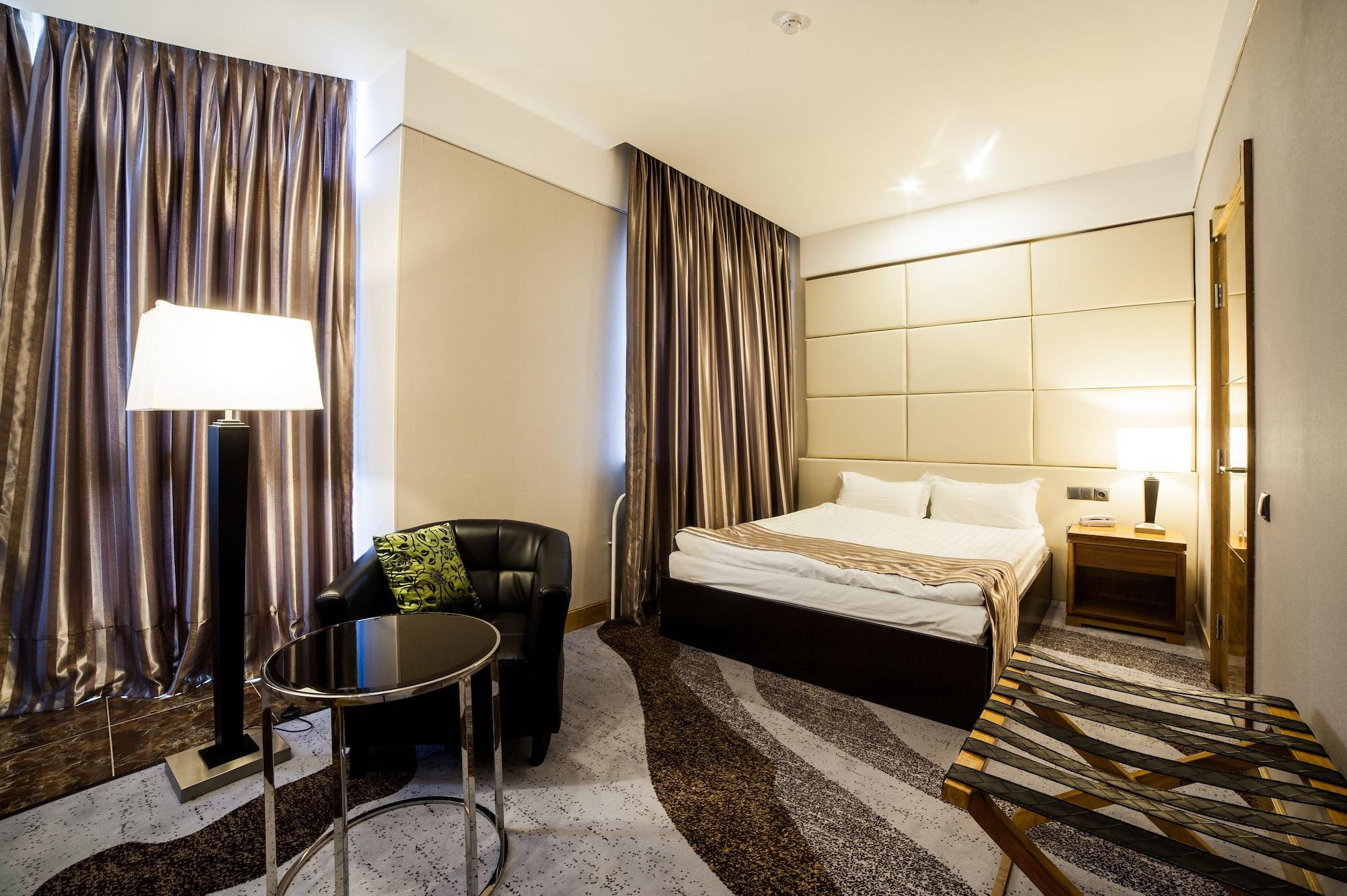 Absolute Hotel Astana Ngoại thất bức ảnh