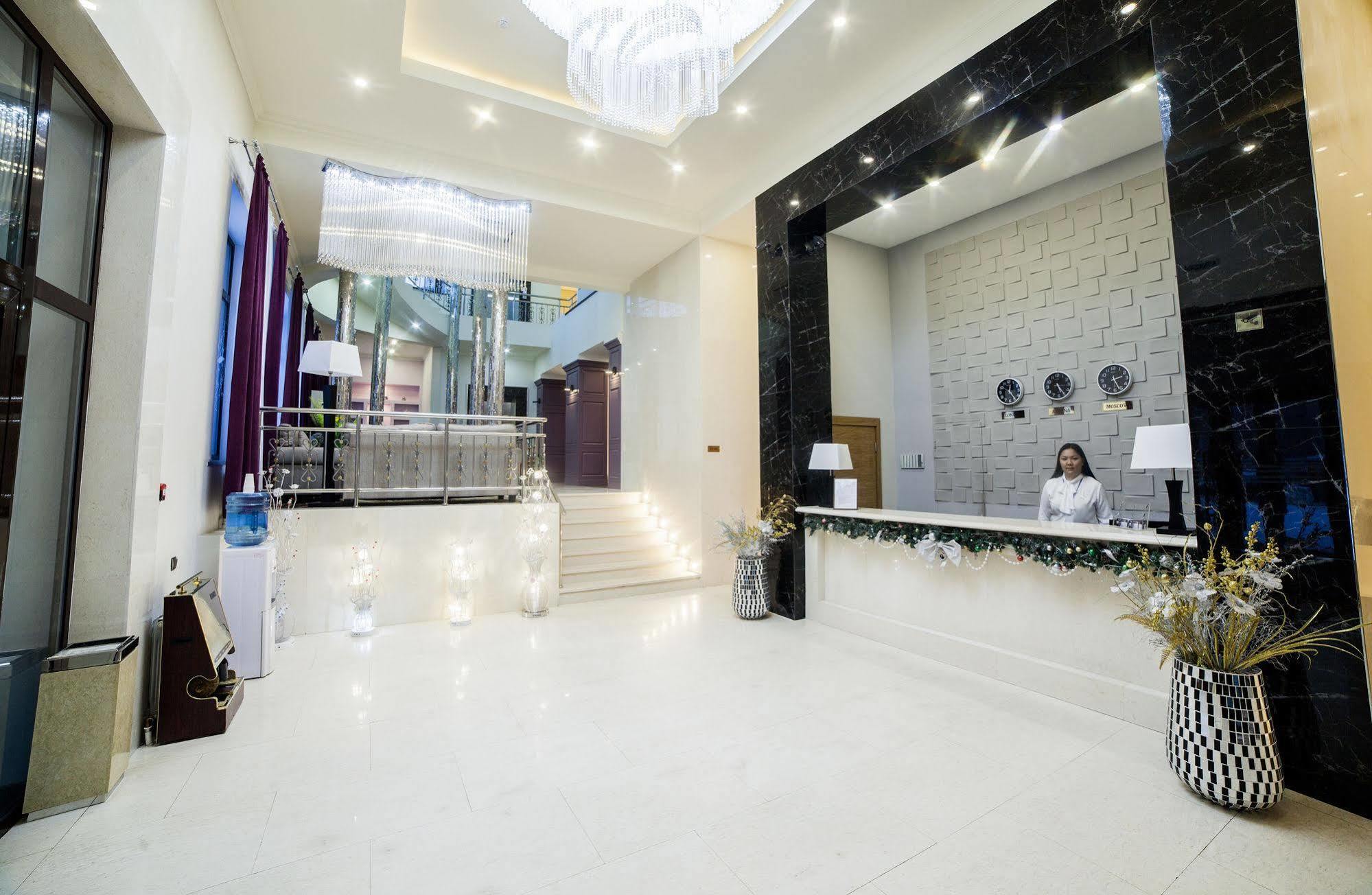 Absolute Hotel Astana Ngoại thất bức ảnh